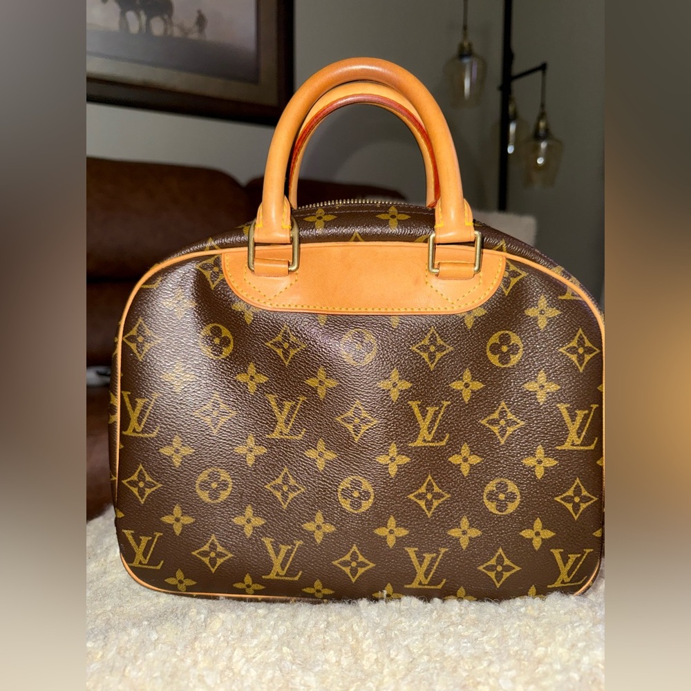 Louis Vuitton LV Monogram Trouville - Picture 3 of 8
